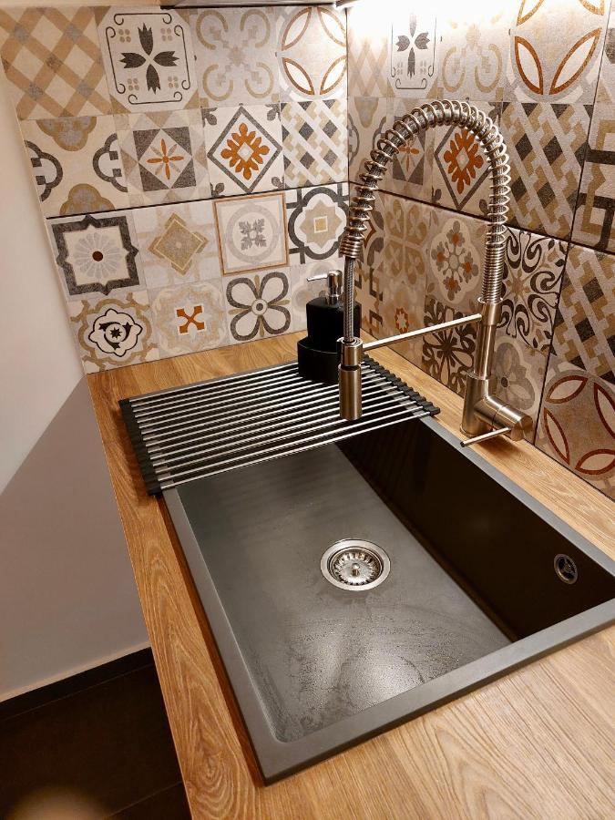 Christina-Anna Athens City Center Walking Distance To Everywhere And Acropolis, In One Of The Most Favorable Locations By National Gardens And Zoo, Hellenic Parliament In Syntagma And Stylish Exquisite Kolonaki Cozy Renovated Apartment Kültér fotó