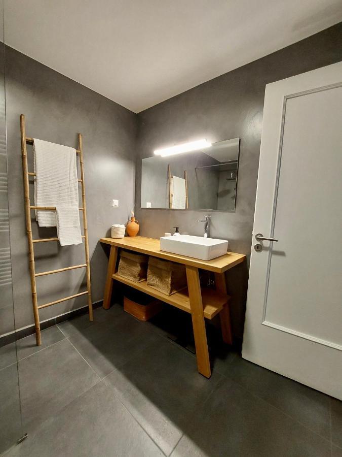 Christina-Anna Athens City Center Walking Distance To Everywhere And Acropolis, In One Of The Most Favorable Locations By National Gardens And Zoo, Hellenic Parliament In Syntagma And Stylish Exquisite Kolonaki Cozy Renovated Apartment Kültér fotó