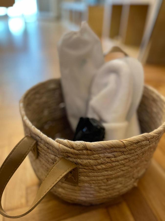 Christina-Anna Athens City Center Walking Distance To Everywhere And Acropolis, In One Of The Most Favorable Locations By National Gardens And Zoo, Hellenic Parliament In Syntagma And Stylish Exquisite Kolonaki Cozy Renovated Apartment Kültér fotó