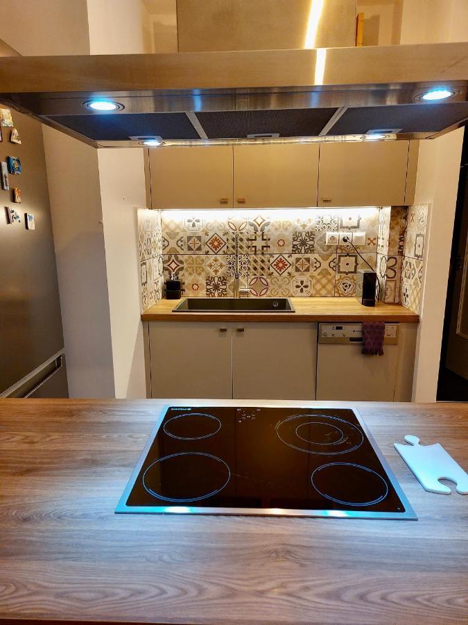 Christina-Anna Athens City Center Walking Distance To Everywhere And Acropolis, In One Of The Most Favorable Locations By National Gardens And Zoo, Hellenic Parliament In Syntagma And Stylish Exquisite Kolonaki Cozy Renovated Apartment Kültér fotó